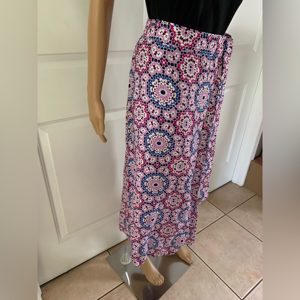 LOFT Mosaic Midi Wrap Skirt - Picture 10 of 15